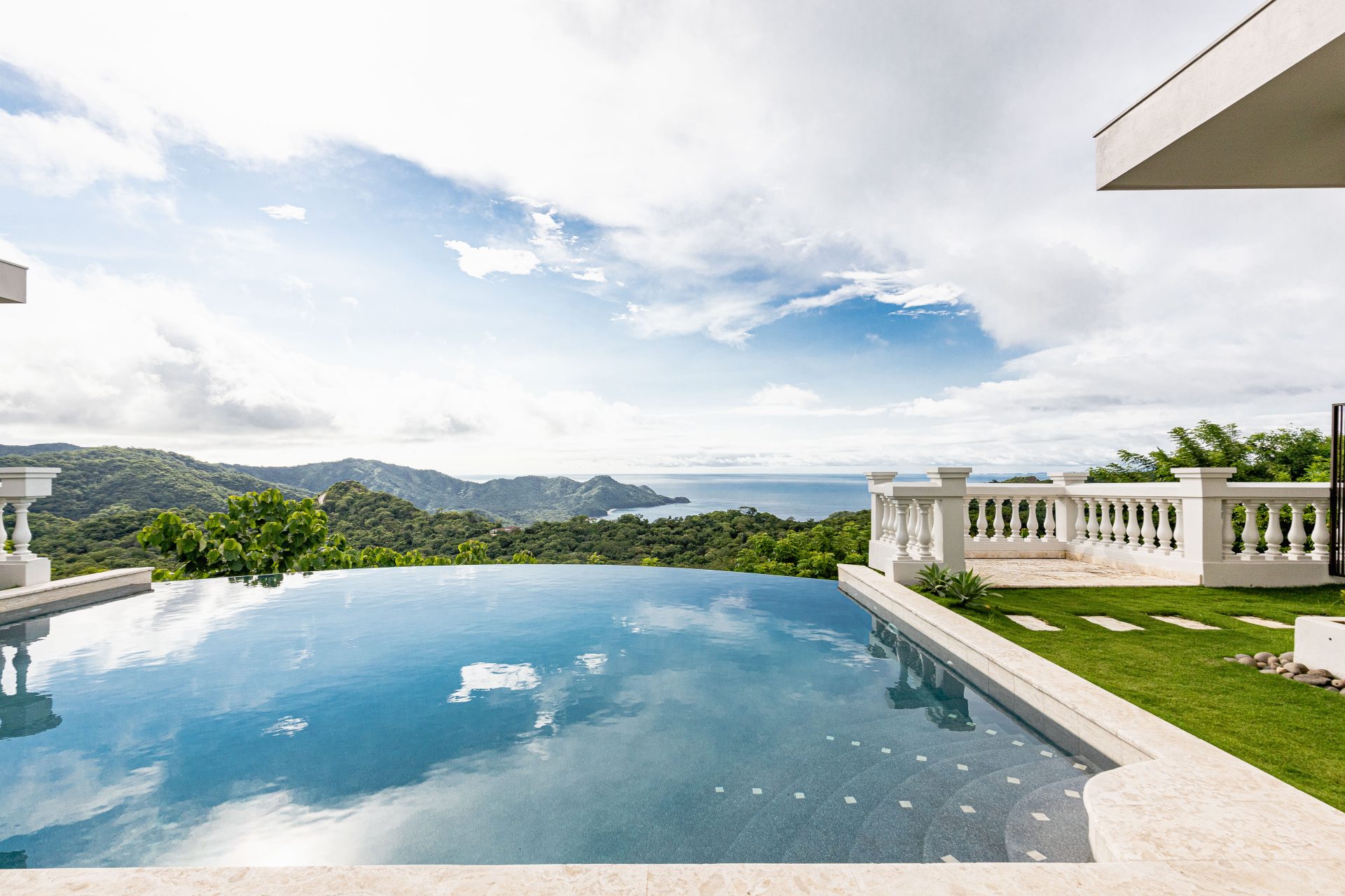 Beautiful 3 beds Ocean View Villa in Coco Beach- Lomas Del Mar